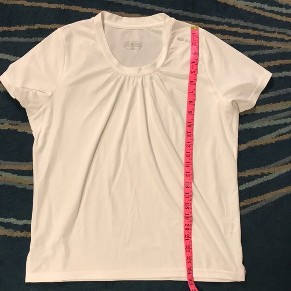 NWOT Sugoi loose athletic t-shirt - Picture 3 of 7